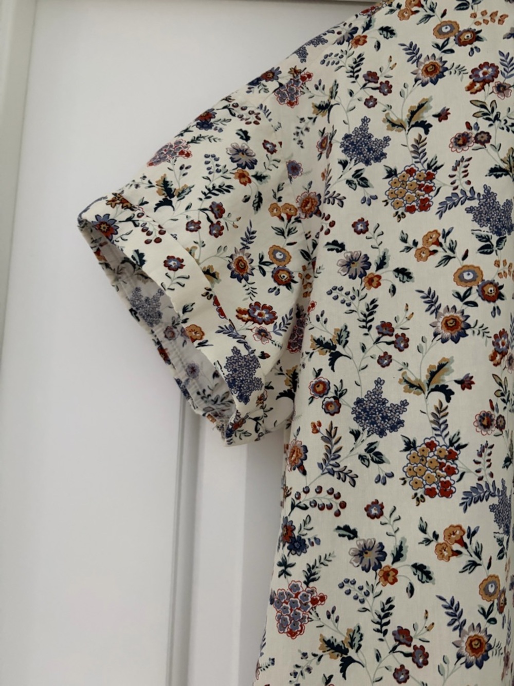 zeagoo Cream Floral Short-Sleeve Button-Down Shirt Dress - Picture 3 of 8